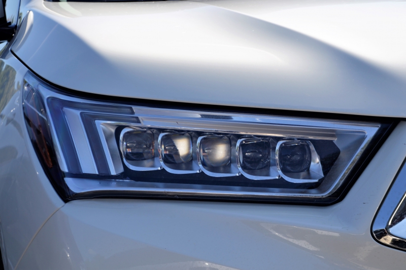 concession-DRAP-min_acura-headlamp-2834131